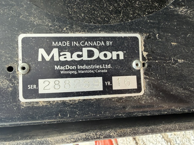 2016 MacDon FD75 Header Draper