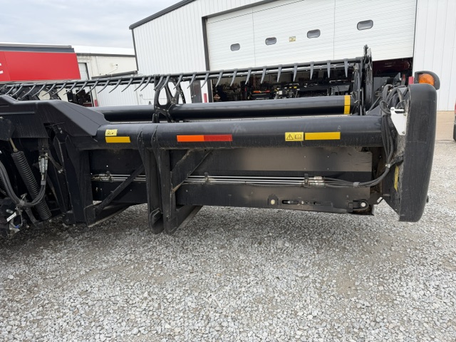 2016 MacDon FD75 Header Draper
