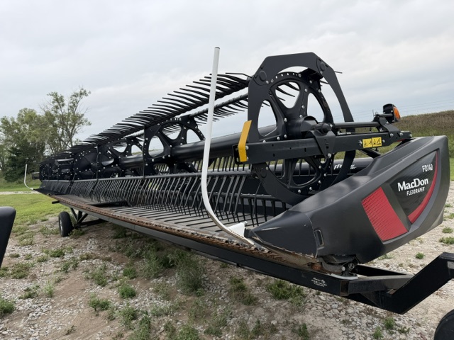 2021 MacDon FD140 FLEXDRPR Header Draper