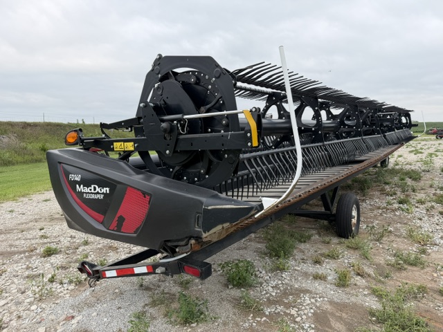 2021 MacDon FD140 FLEXDRPR Header Draper