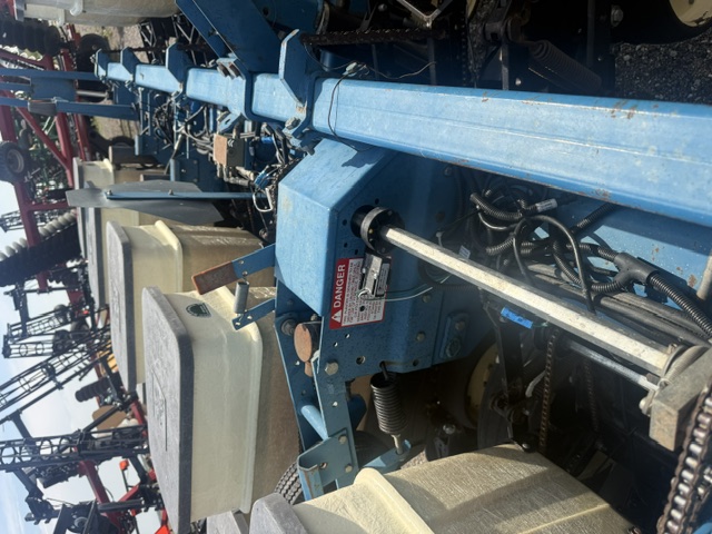 1994 Kinze 2000 Planter
