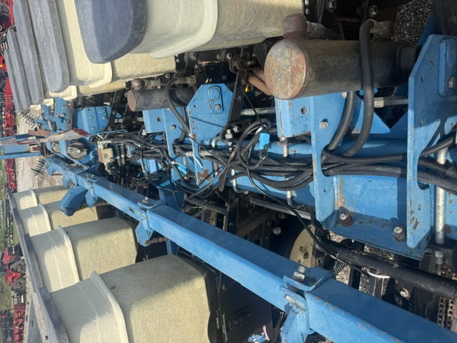 1994 Kinze 2000 Planter