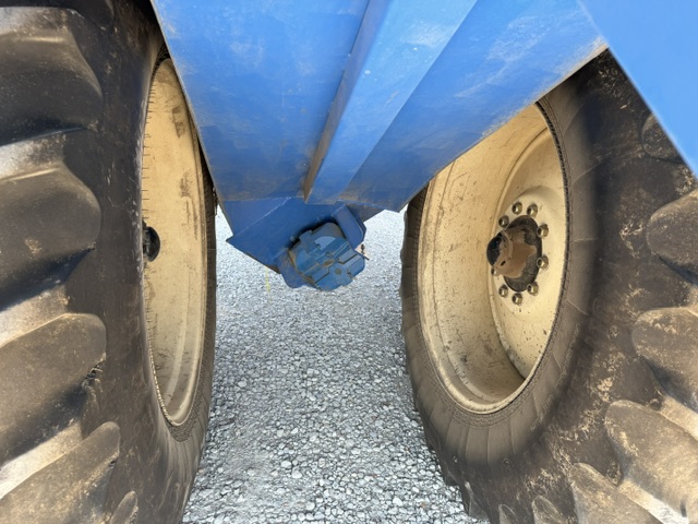 2018 J&M 1401-22 Grain Cart