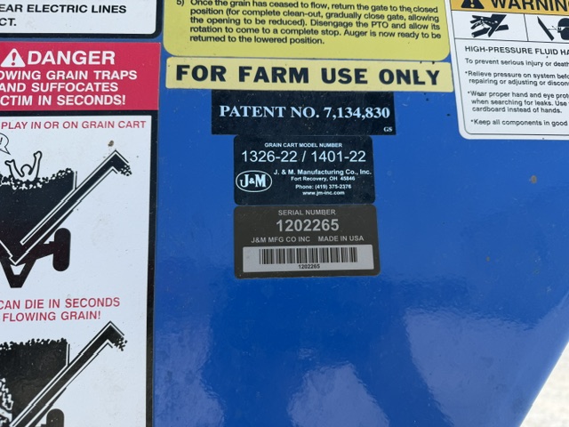 2018 J&M 1401-22 Grain Cart