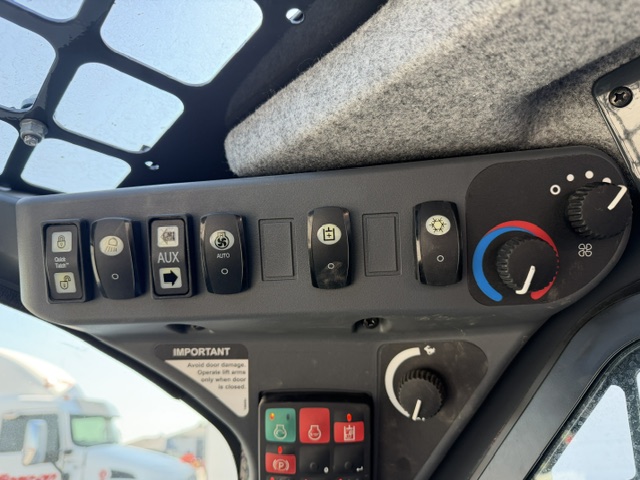 2023 John Deere 320G Skid Steer Loader