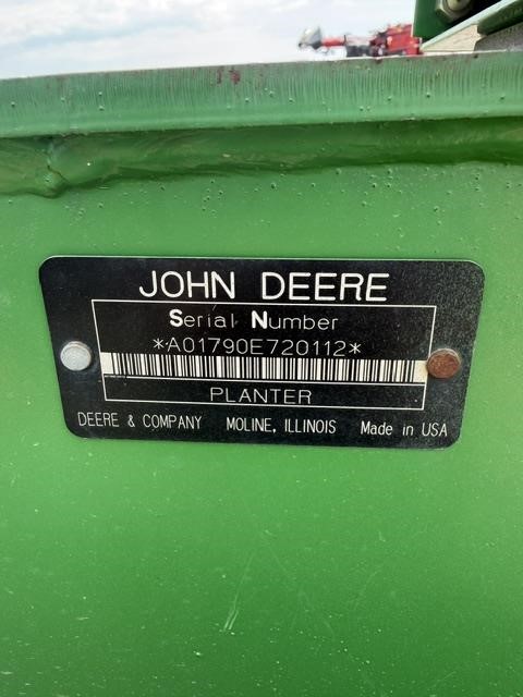 2006 John Deere 1790 Planter