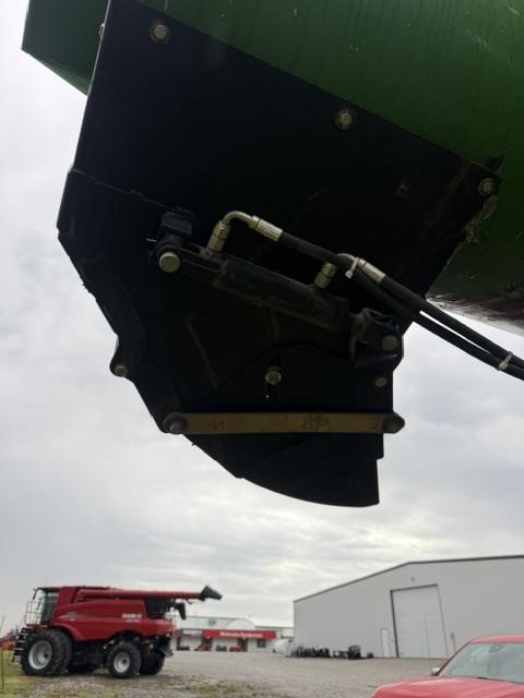 2004 Brent 880 Grain Cart