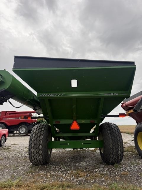 2004 Brent 880 Grain Cart