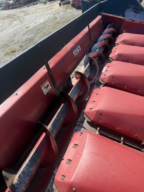 Case IH 1063 Header Corn Head