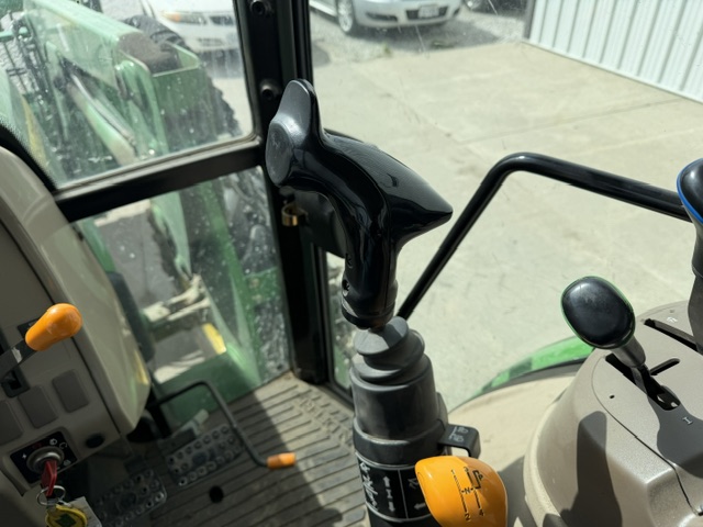 2013 John Deere 5093E Tractor