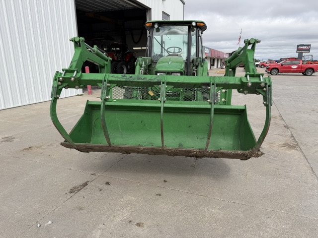 2013 John Deere 5093E Tractor