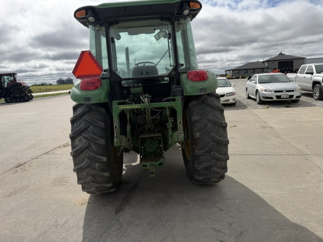 2013 John Deere 5093E Tractor