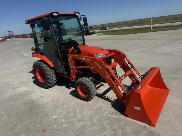 2025 Kubota LX3520HSDC Tractor