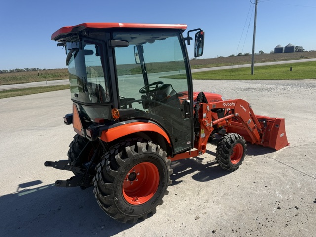 2025 Kubota LX3520HSDC Tractor