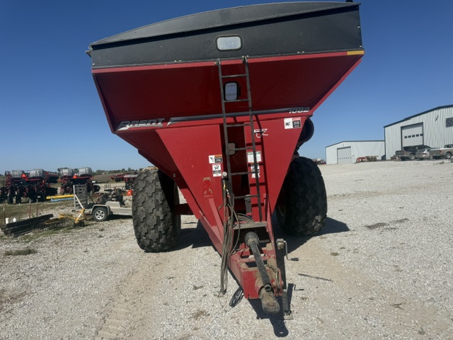 2014 Brent 1082 Grain Cart