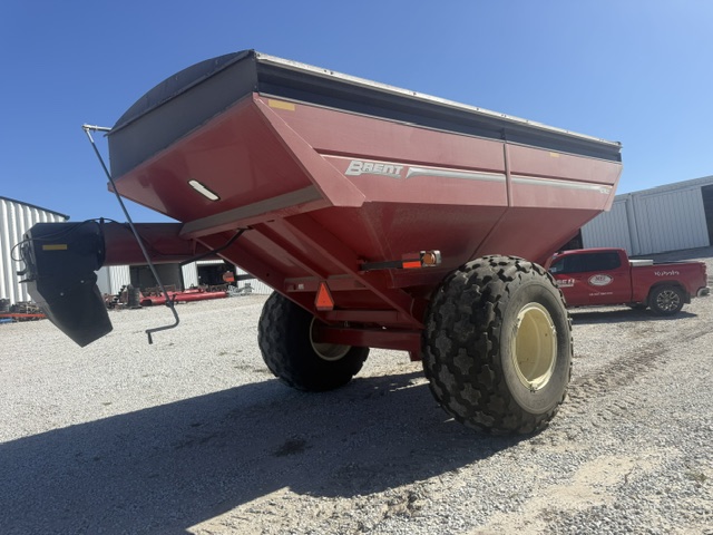 2014 Brent 1082 Grain Cart