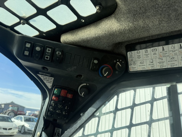 2020 John Deere 325G Compact Track Loader