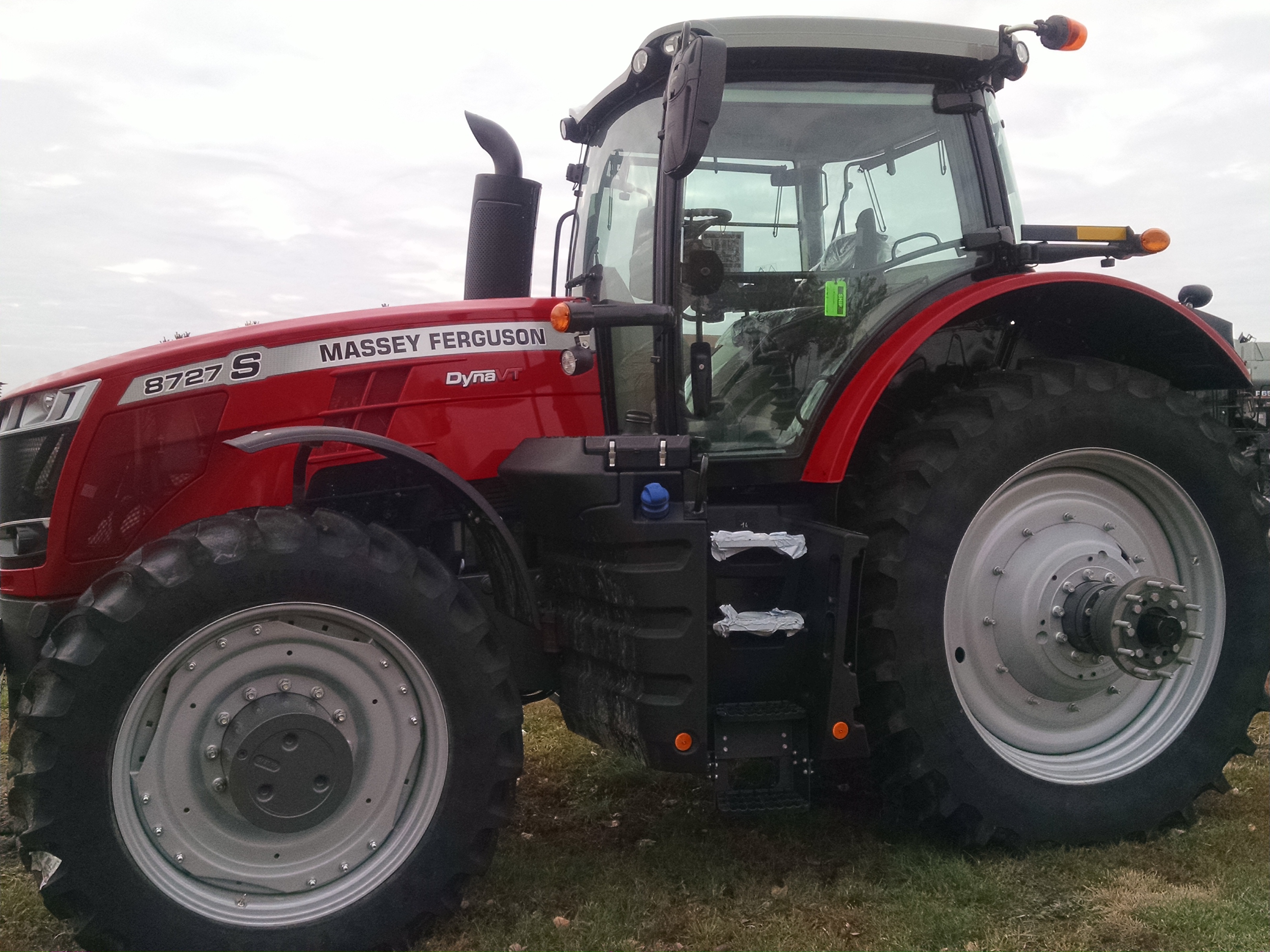 2023 Massey Ferguson 8727S Tractor