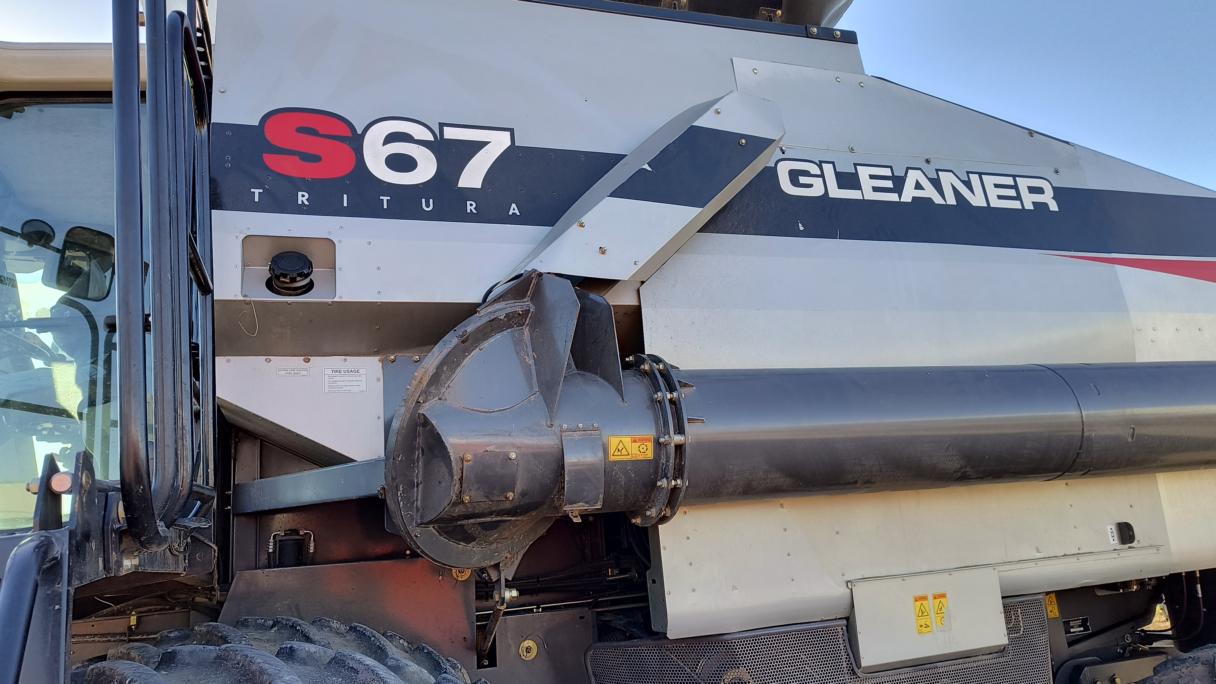 2013 Gleaner S67 Combine