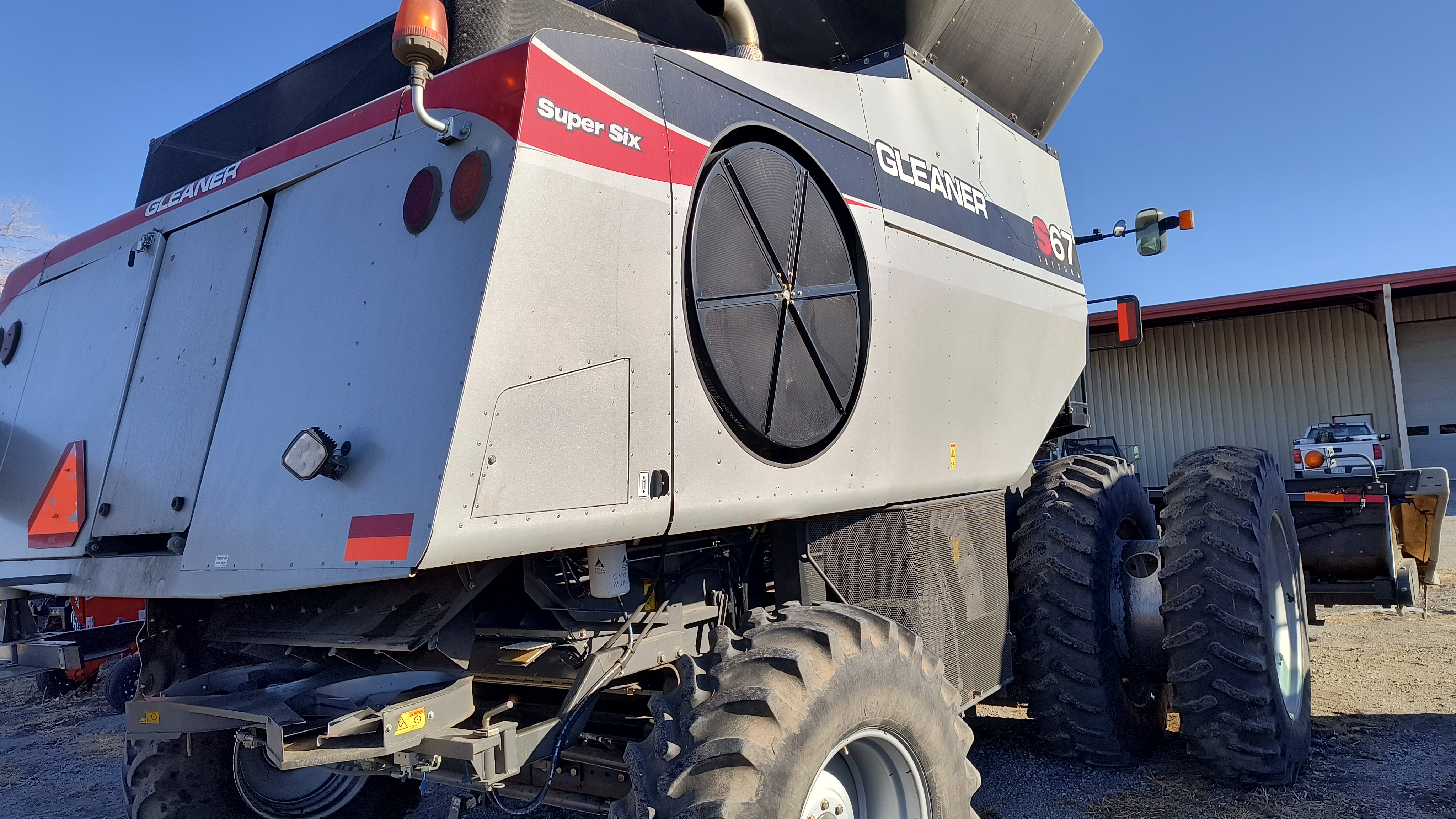 2013 Gleaner S67 Combine