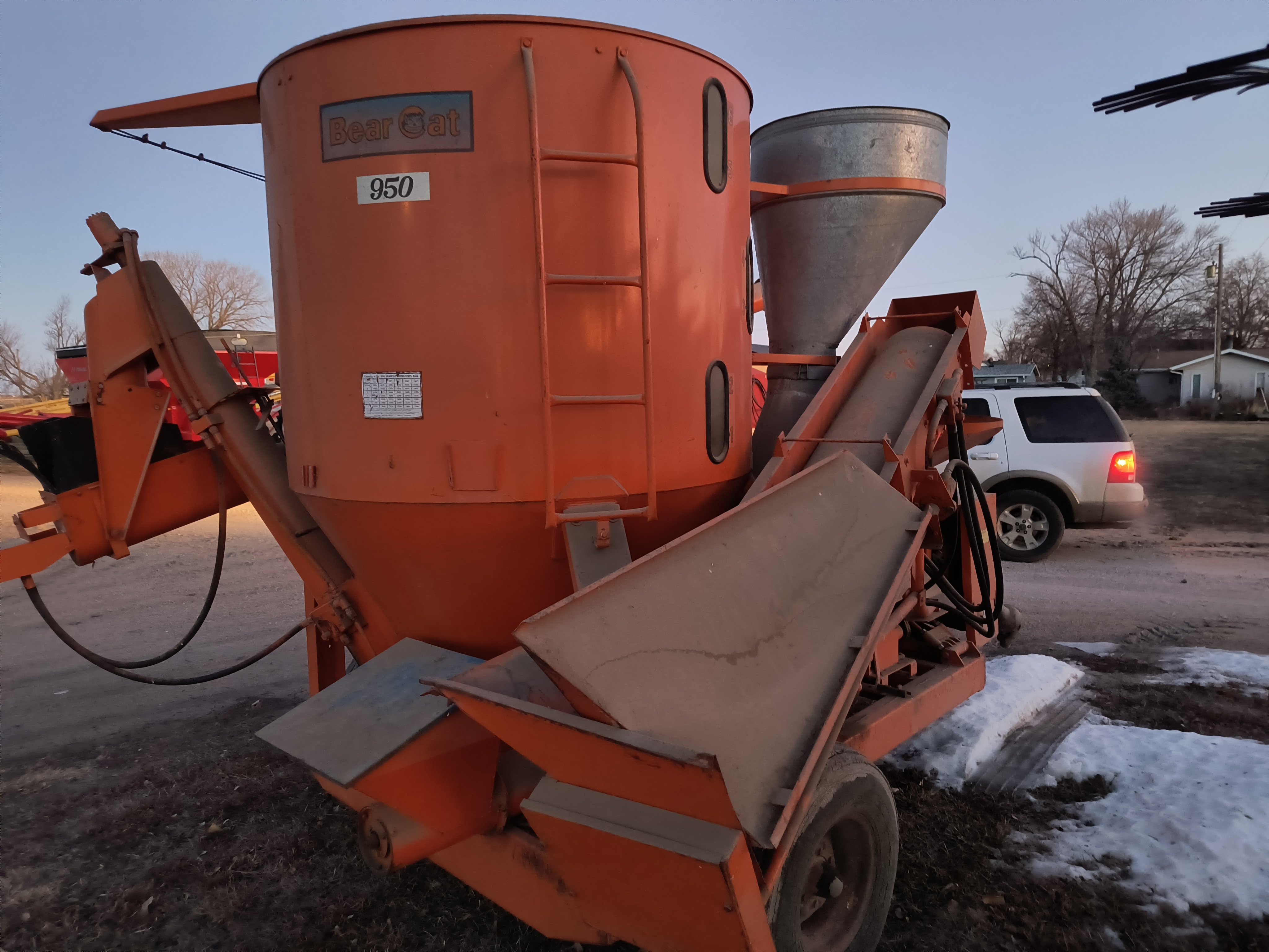 1975 Bearcat 950 Grinder Mixer