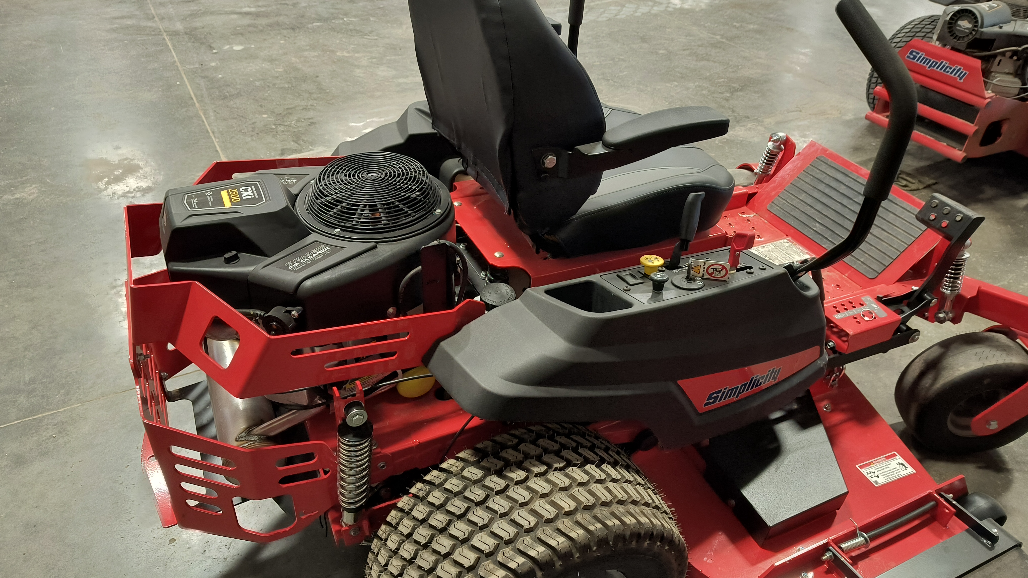 2023 Simplicity CitationXT 27 Mower/Zero Turn