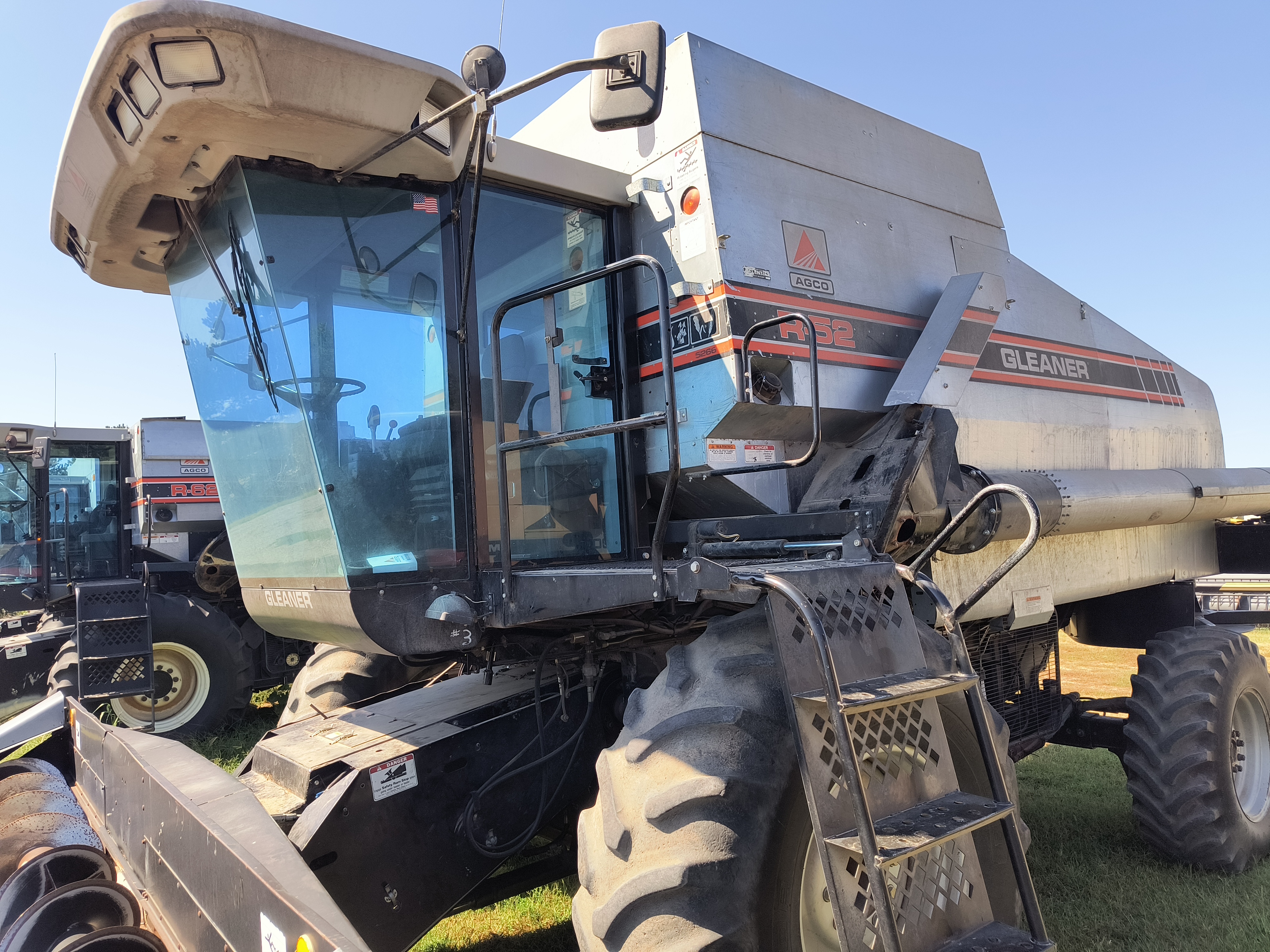 1996 AGCO Gleaner R52 Combine