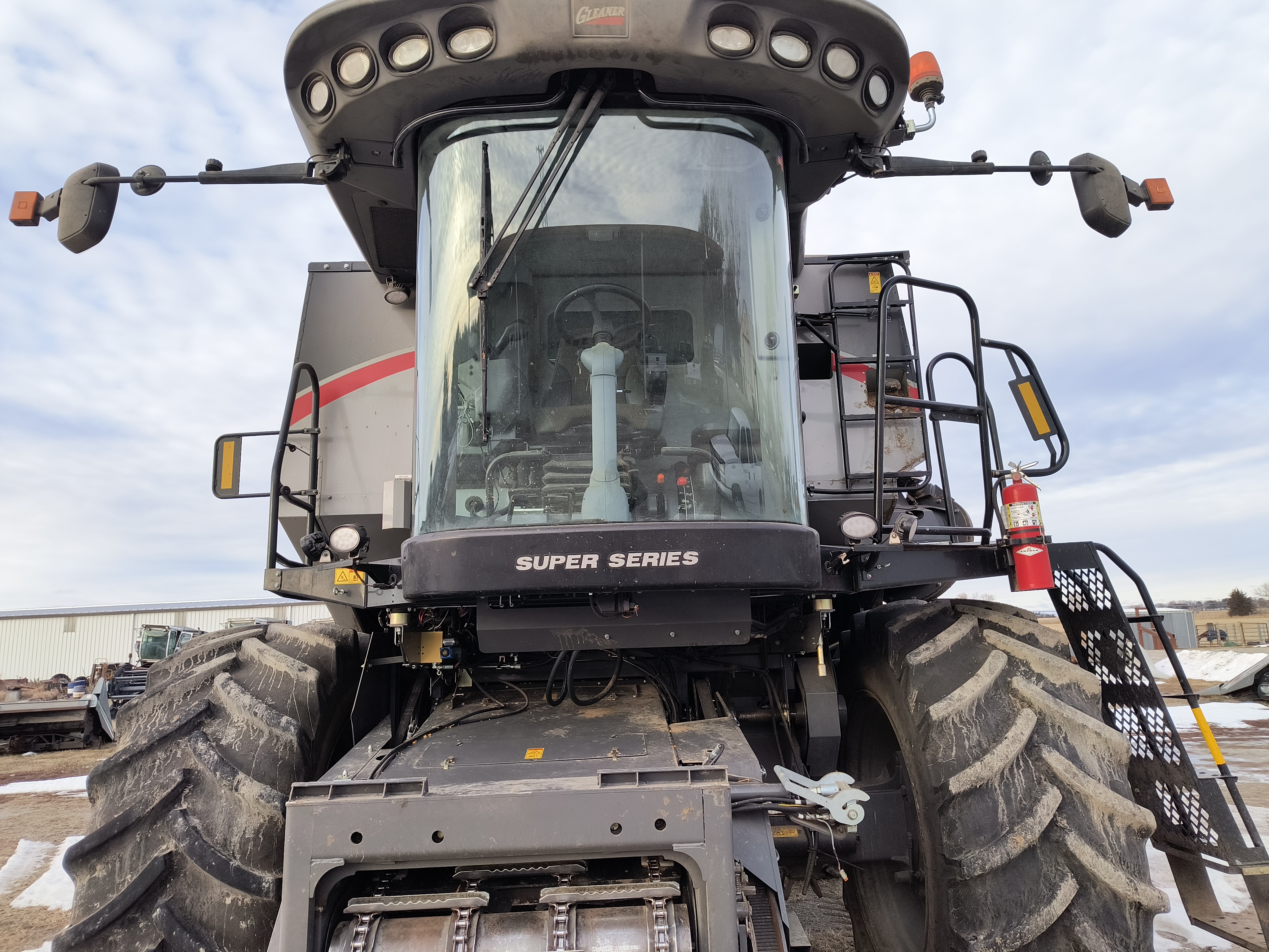 2015 Gleaner S68 Combine