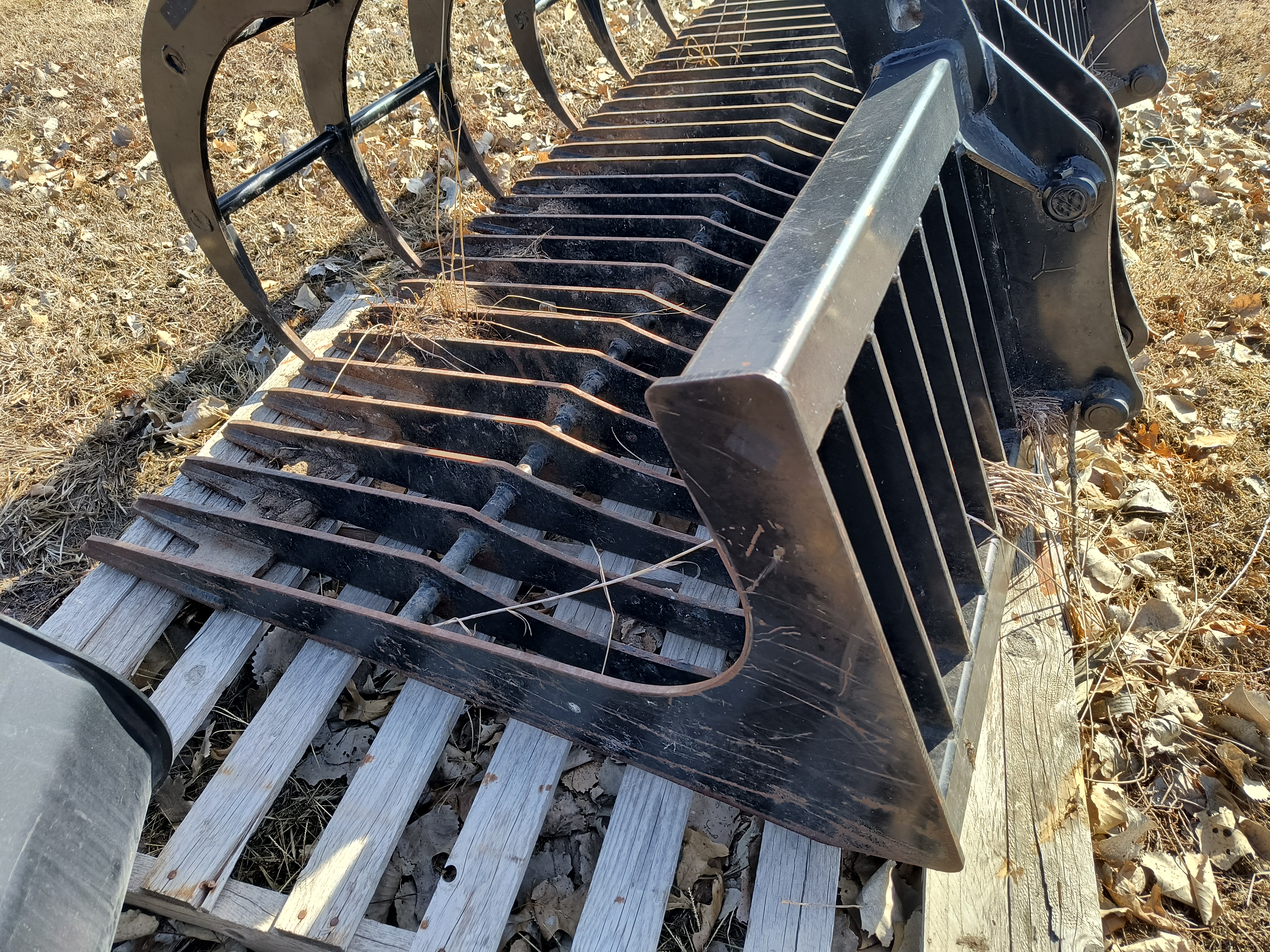 2012 Notch DGRB96 Grapple Rake