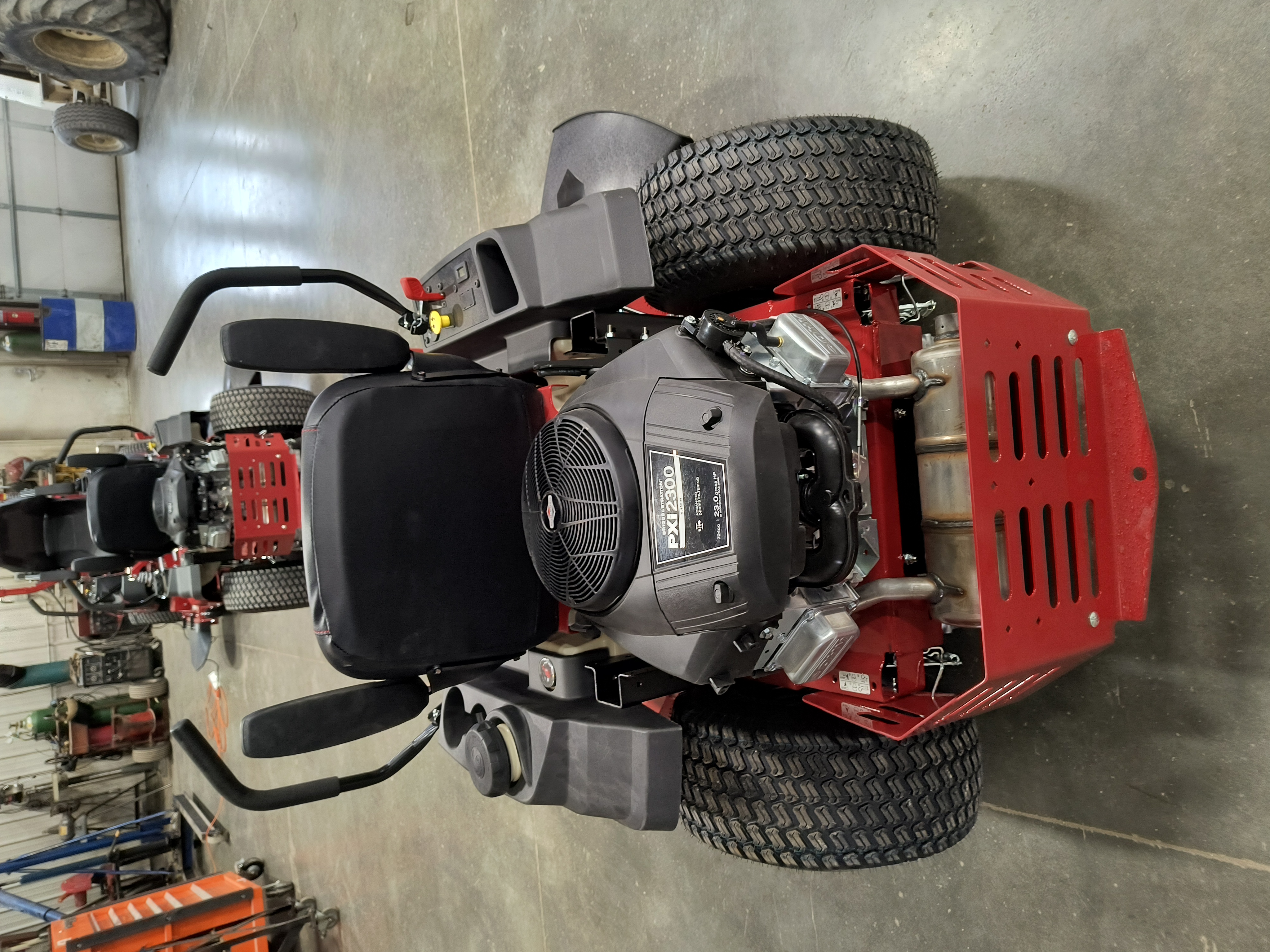 2025 Ferris 300S 23 Mower/Zero Turn