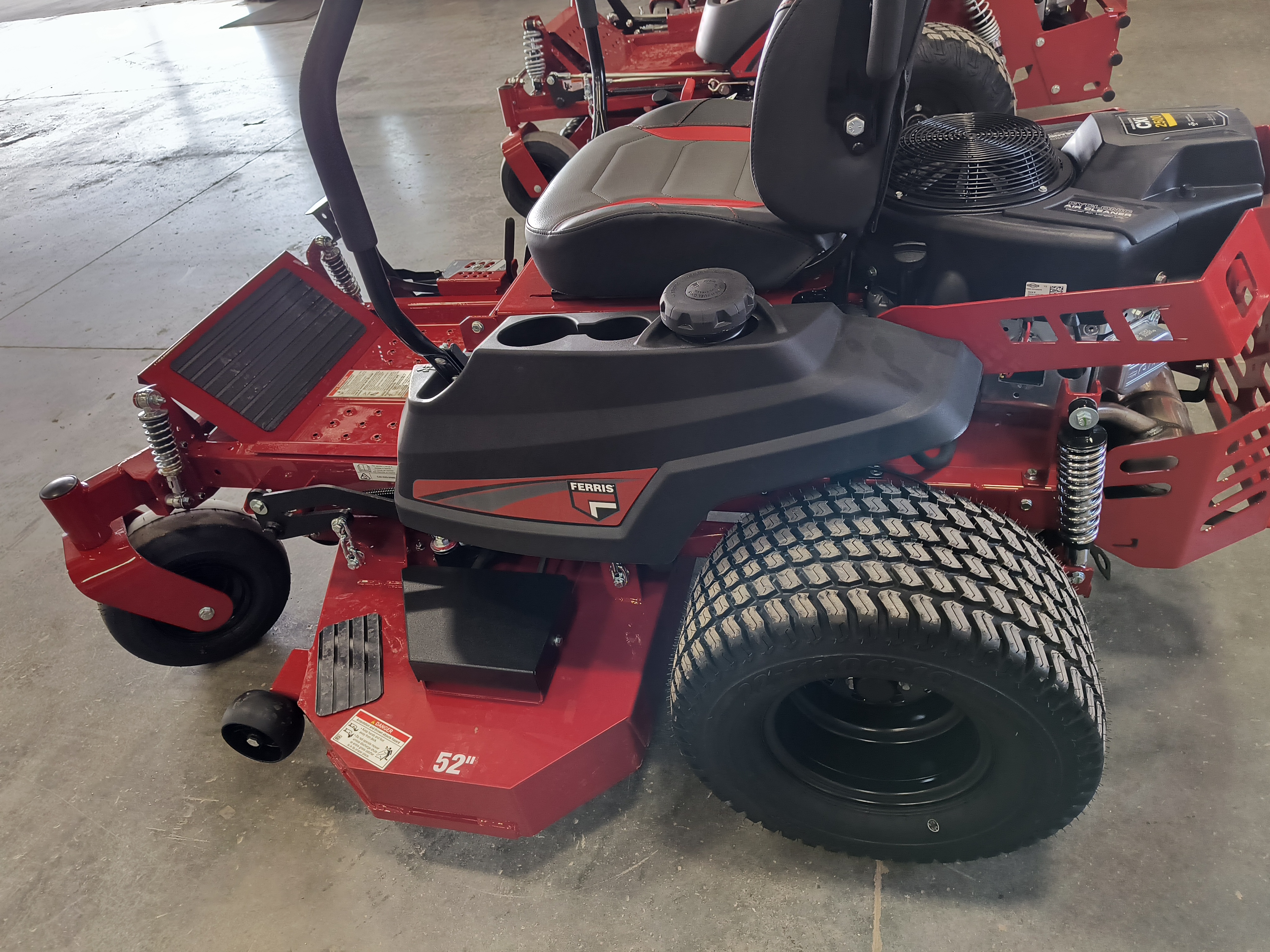 2025 Ferris 500S 25 Mower/Zero Turn