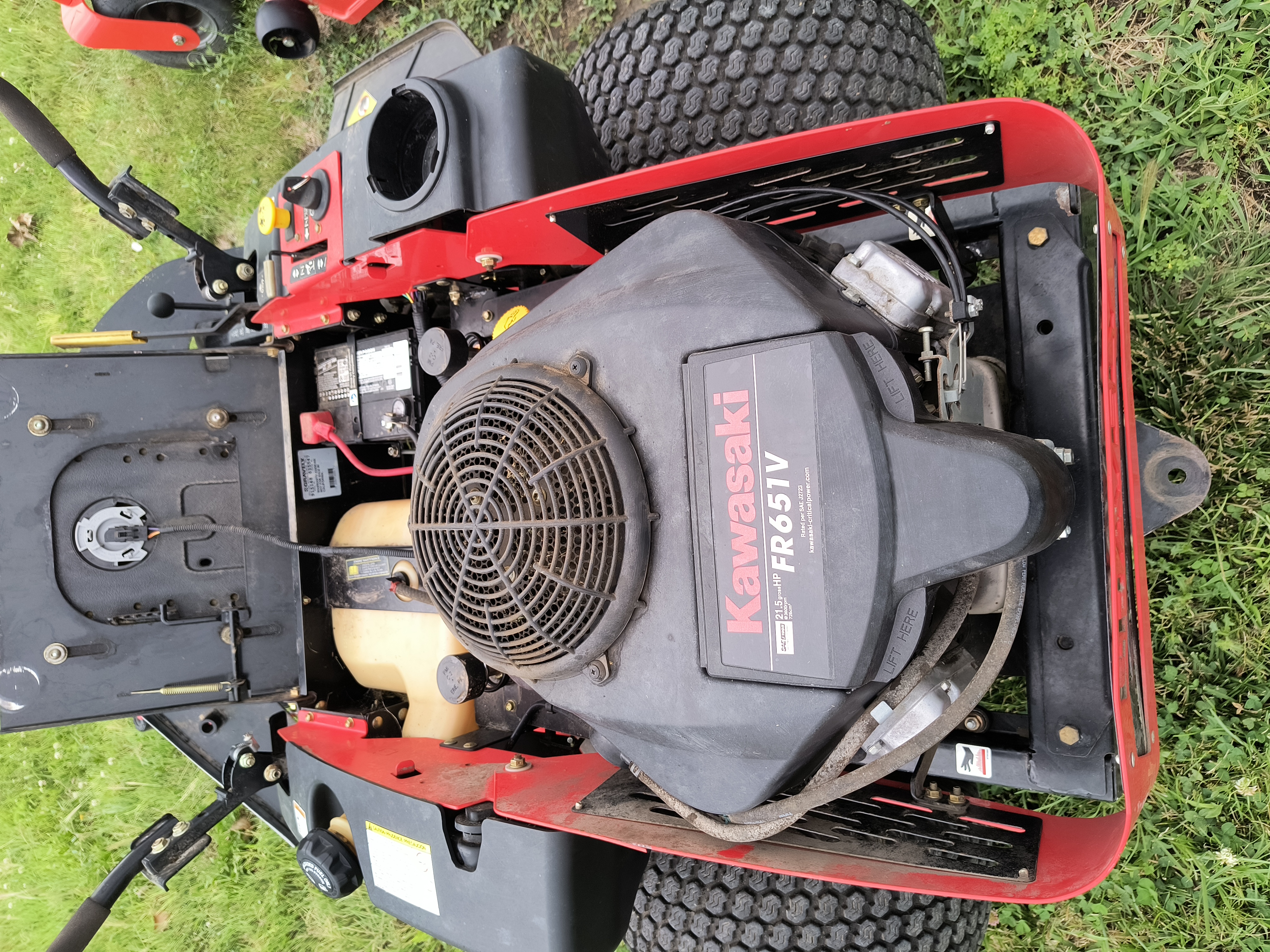 2012 Gravely ZT XL 42 Mower/Zero Turn