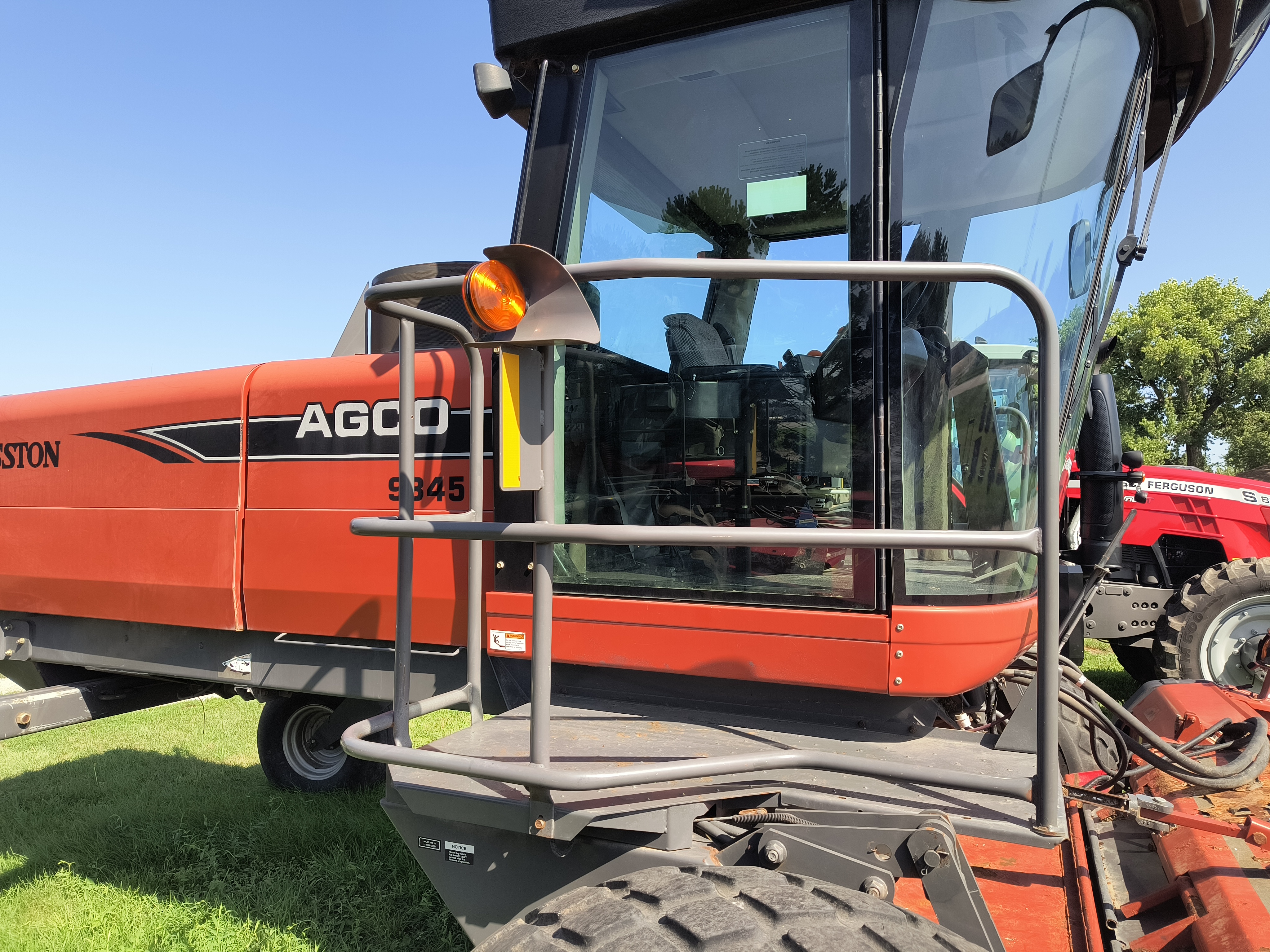2007 AGCO Hesston 9345 Windrower