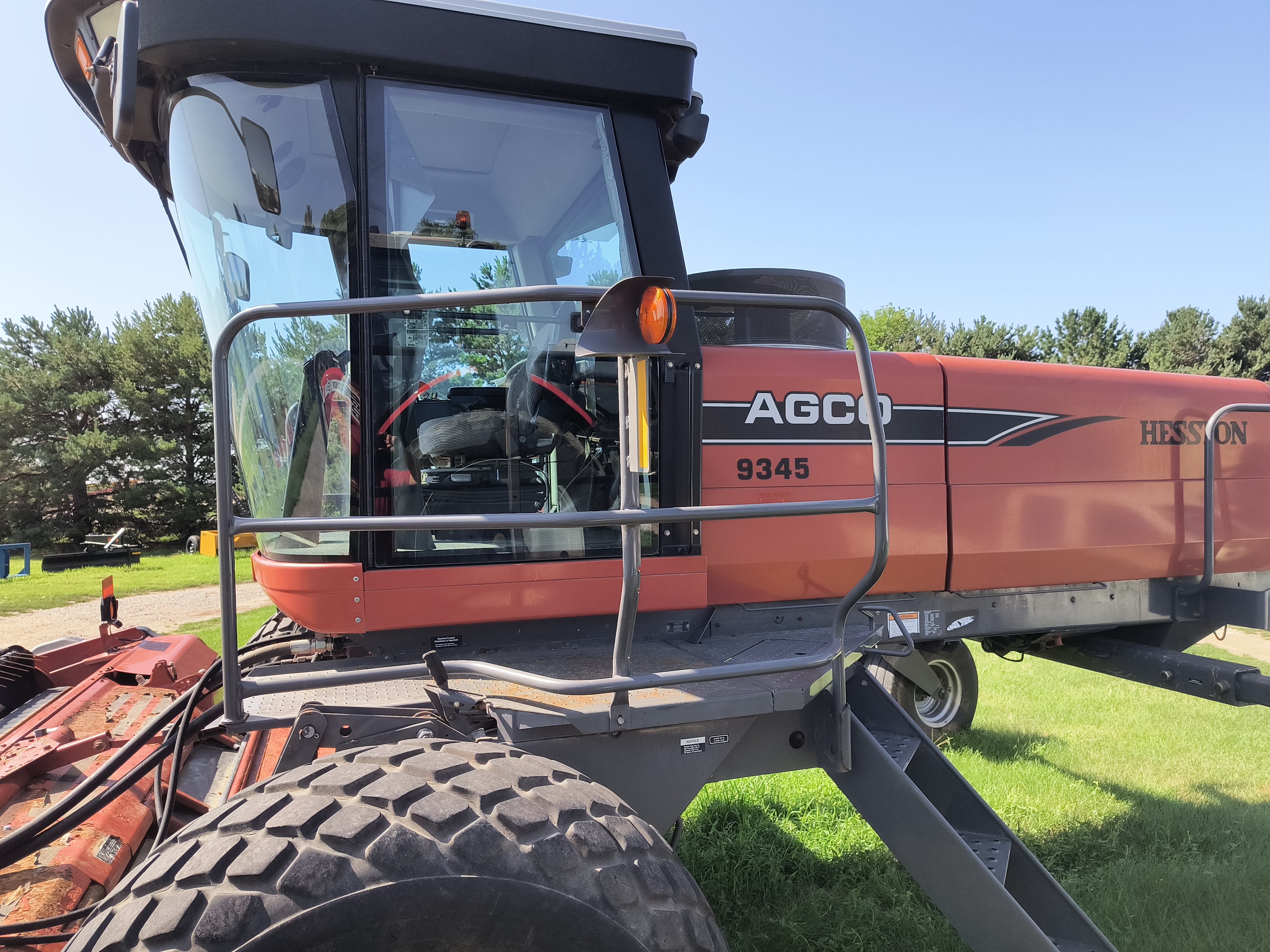 2007 AGCO Hesston 9345 Windrower