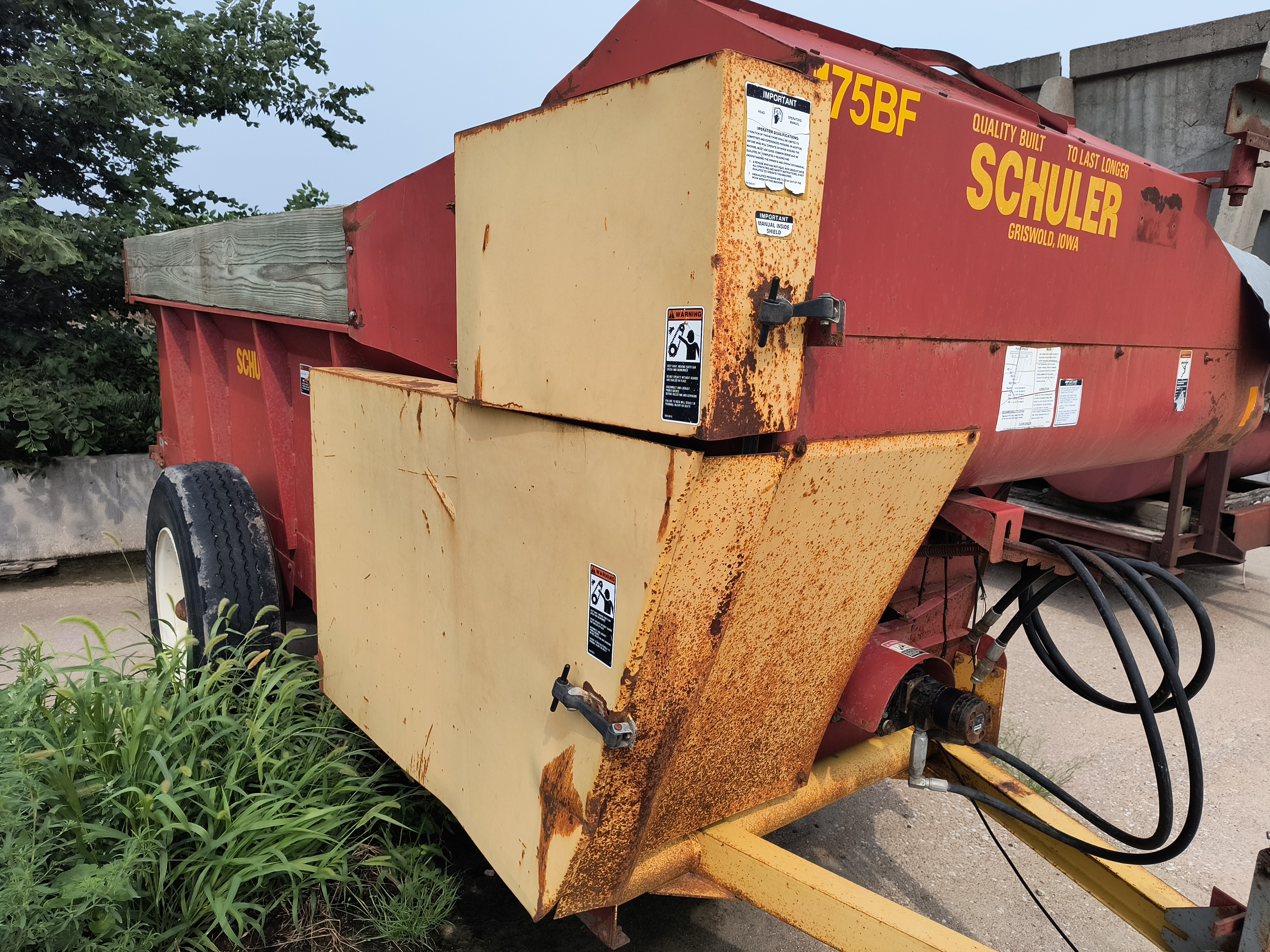 1979 Schuler BF175 Feed Wagon