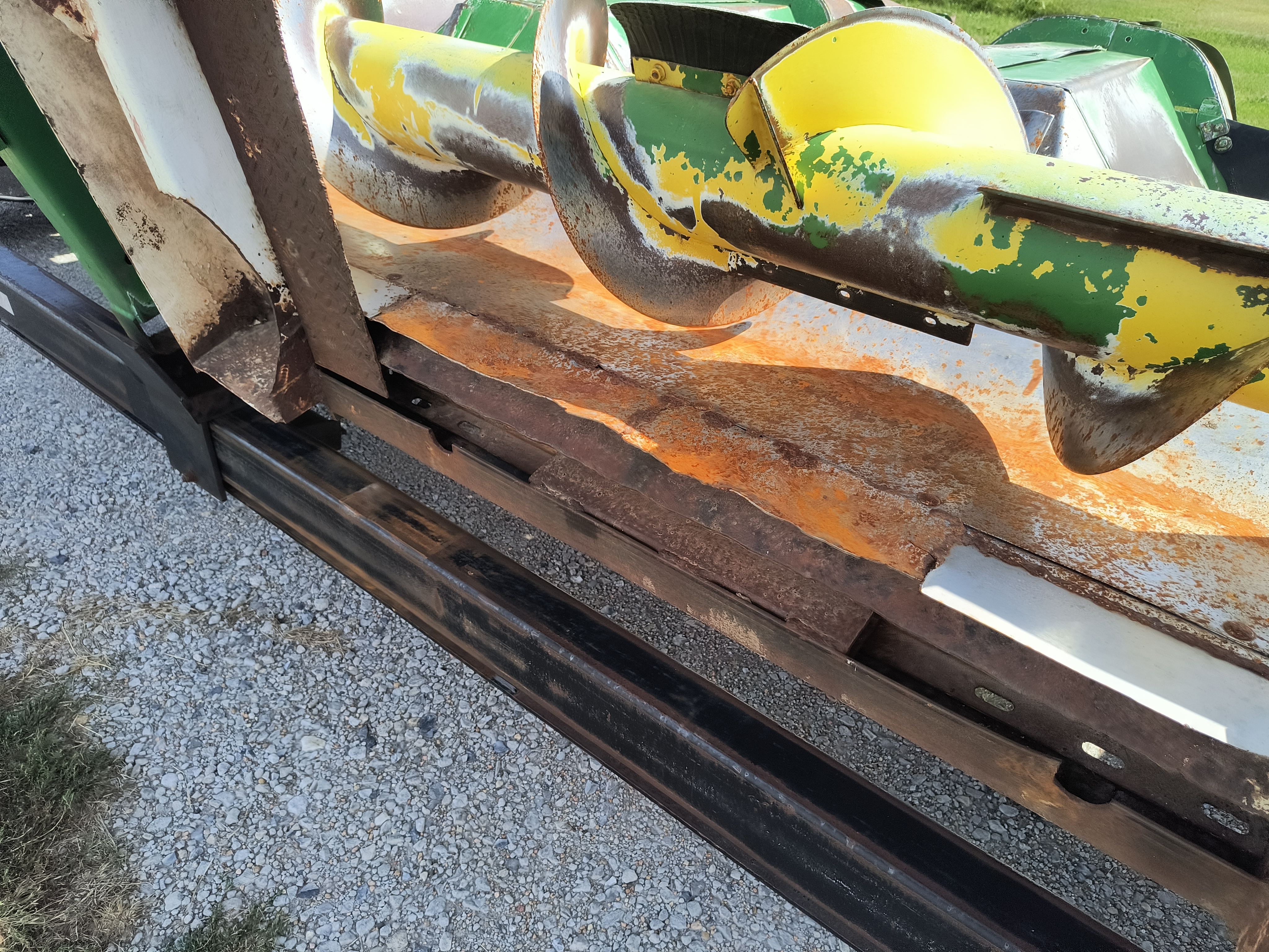 1992 John Deere 643 Header Combine