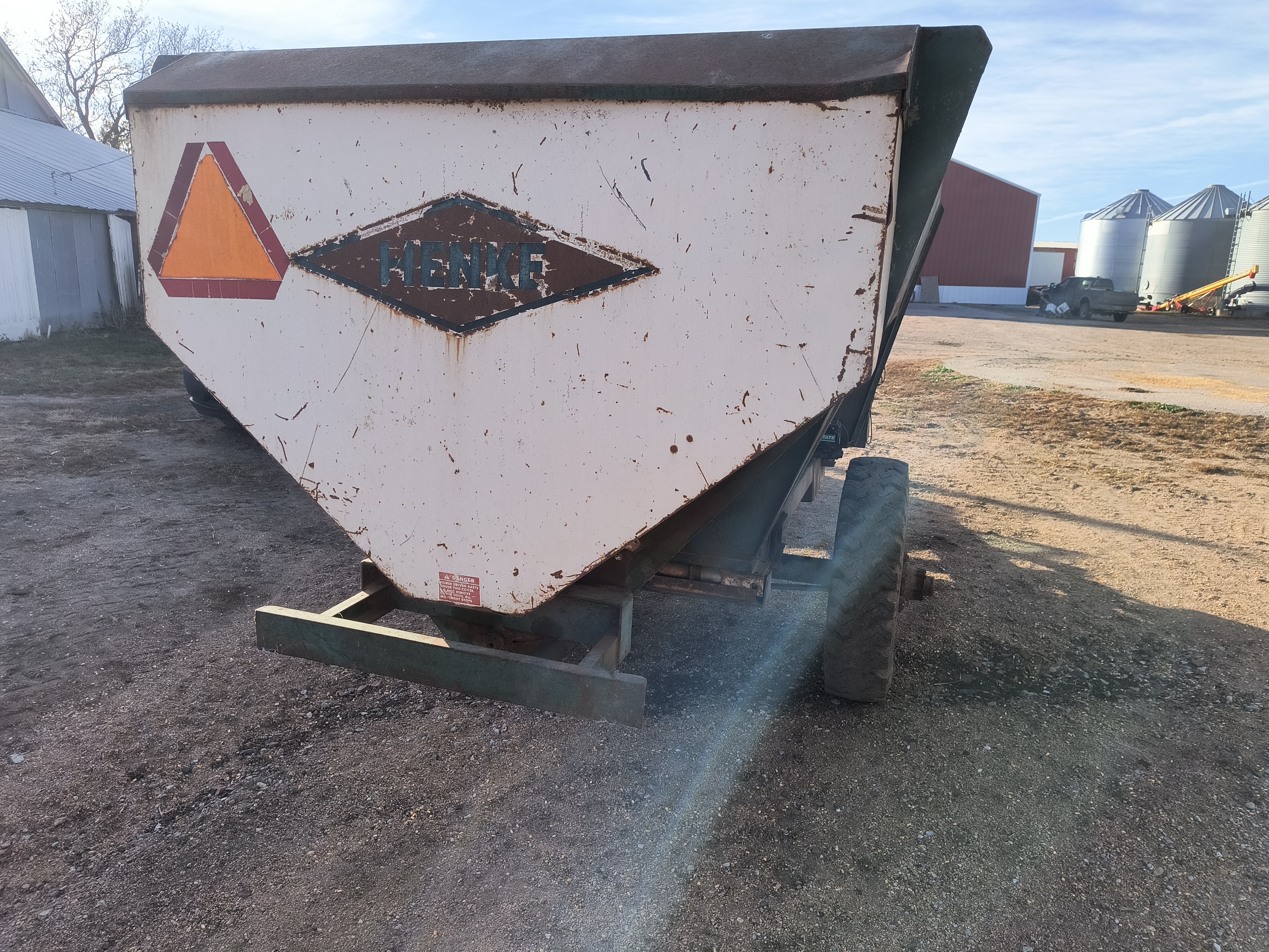 1978 Henke B240 Feed Wagon