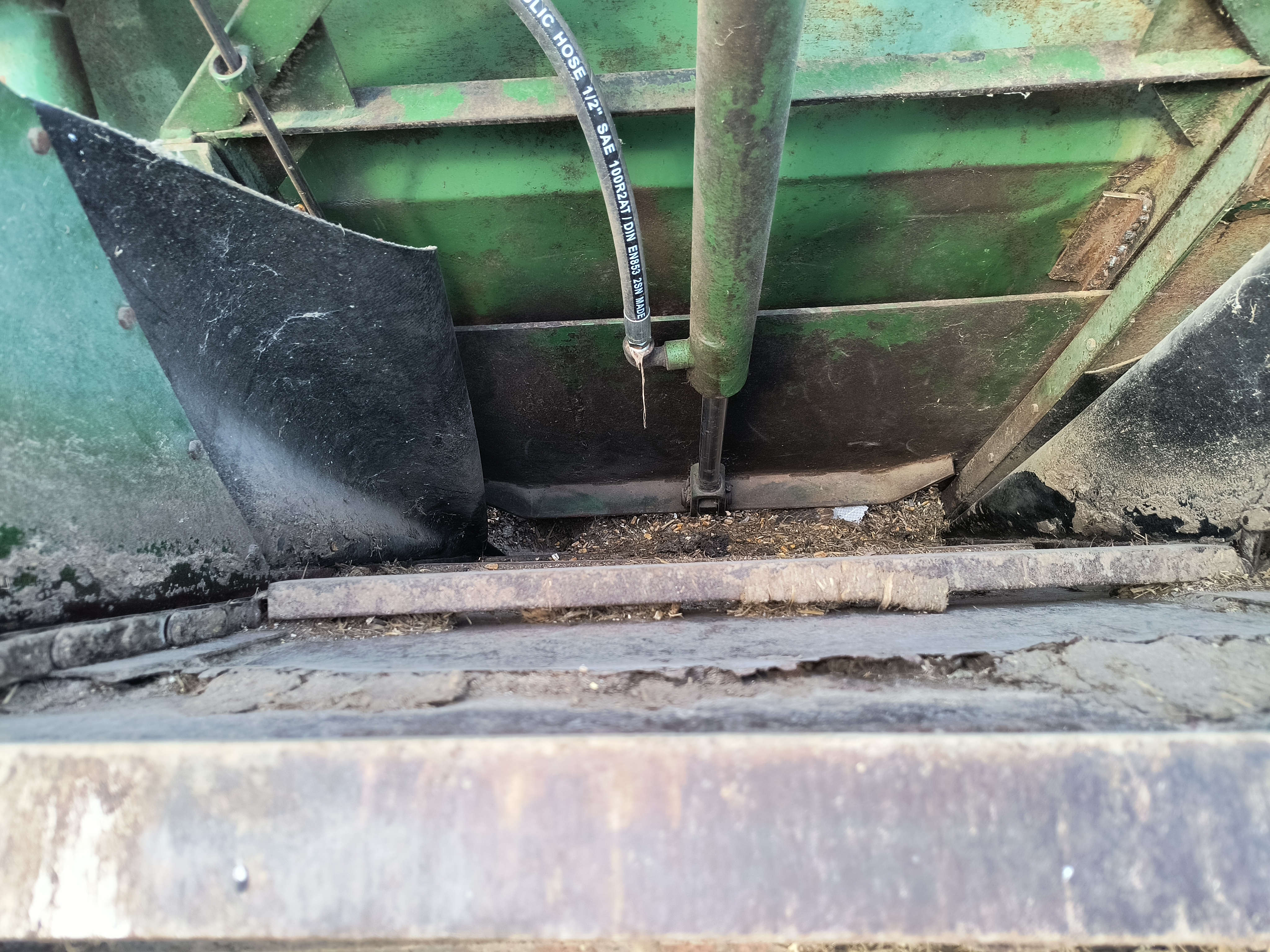 1978 Henke B240 Feed Wagon