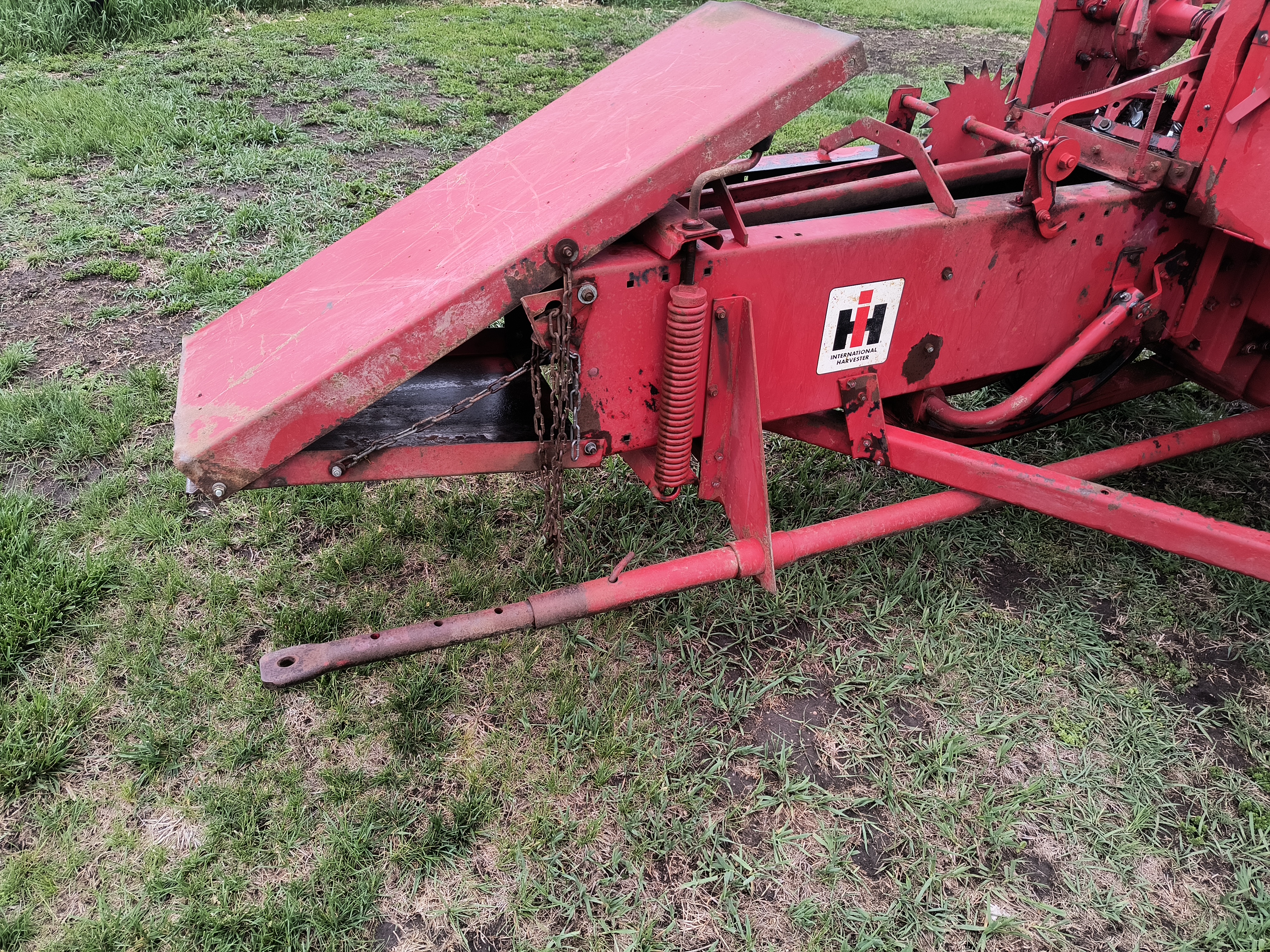 1975 International 430 Baler/Square