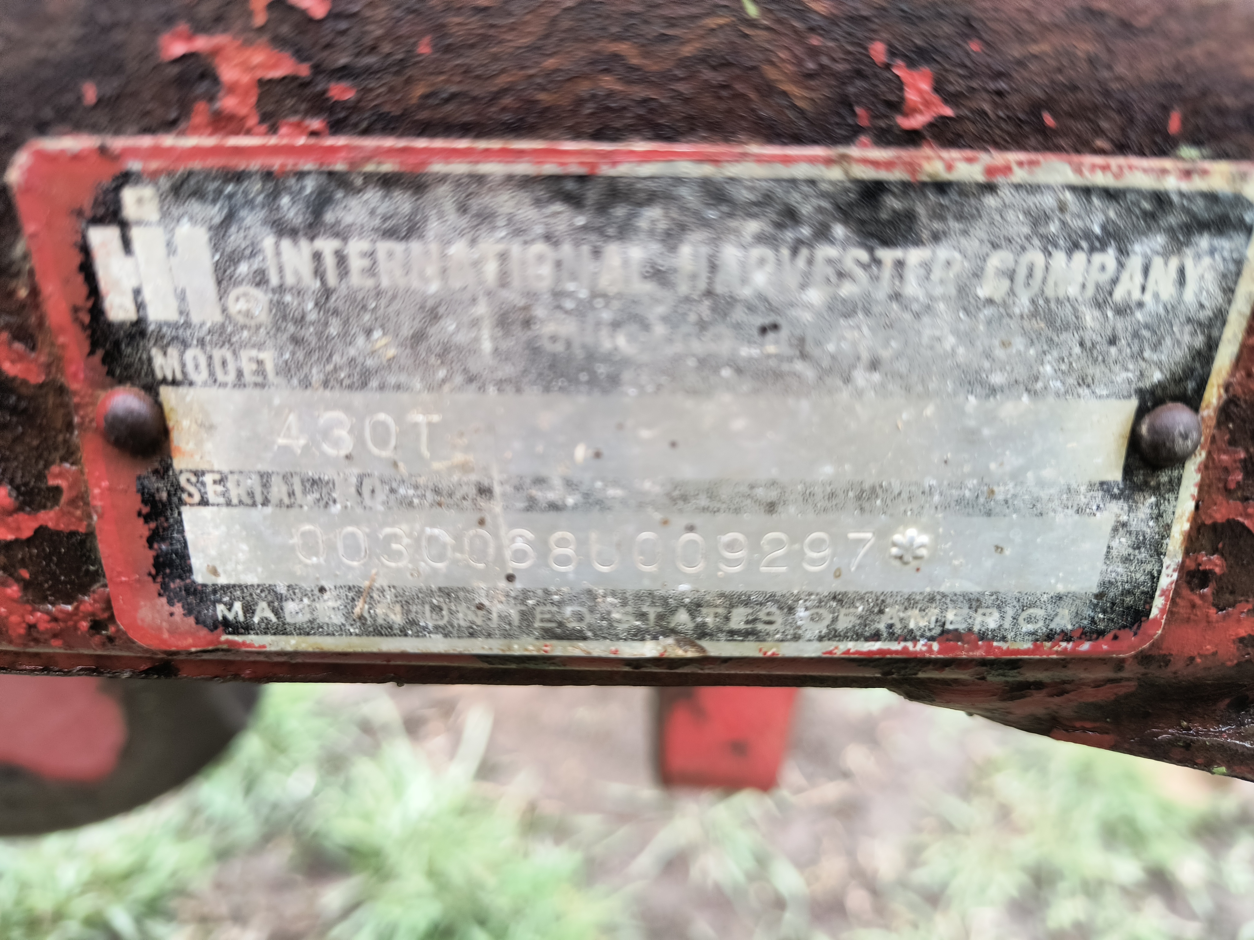 1975 International 430 Baler/Square