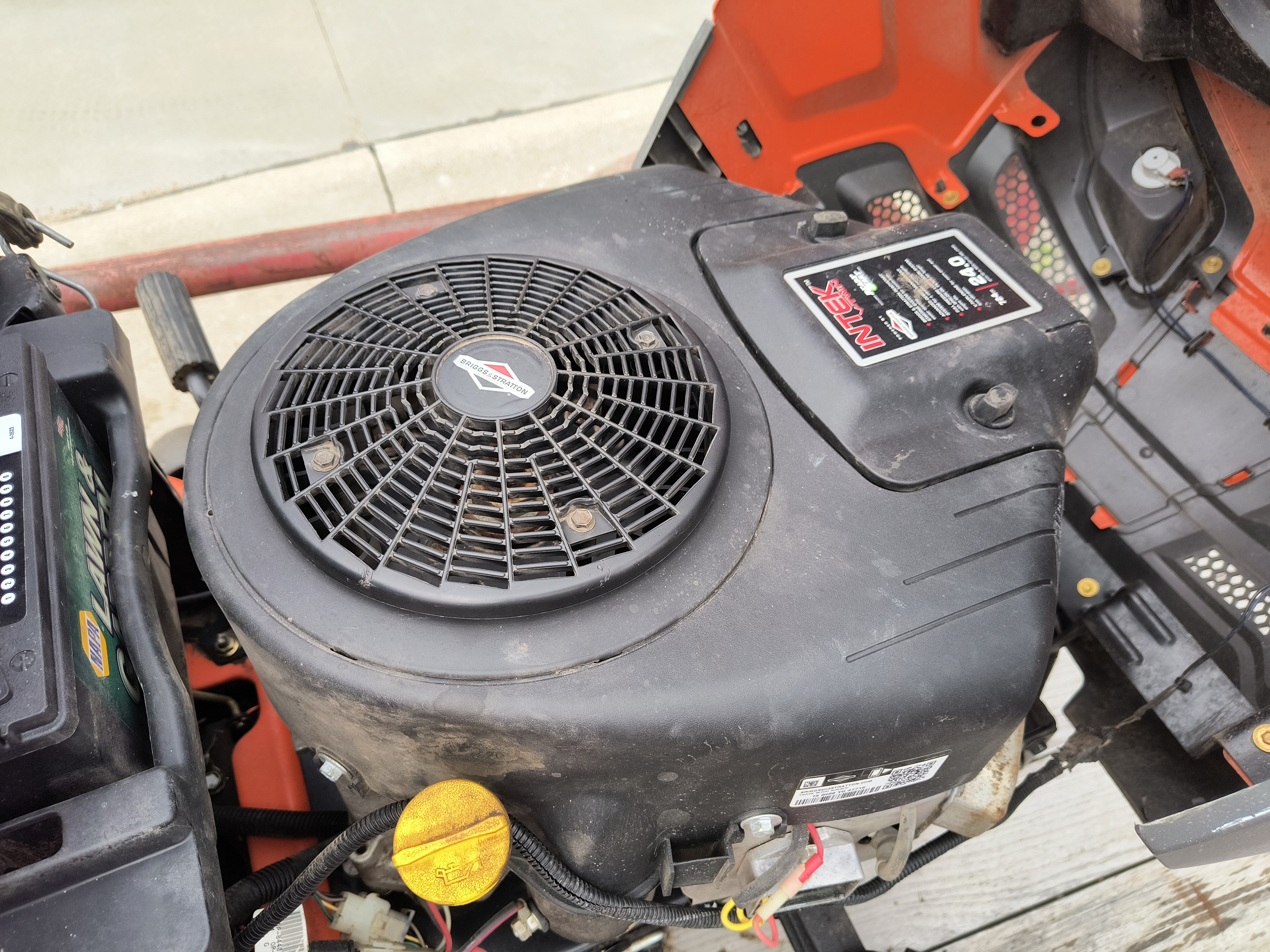 2020 Husqvarna YTH24V48 Lawn Tractor