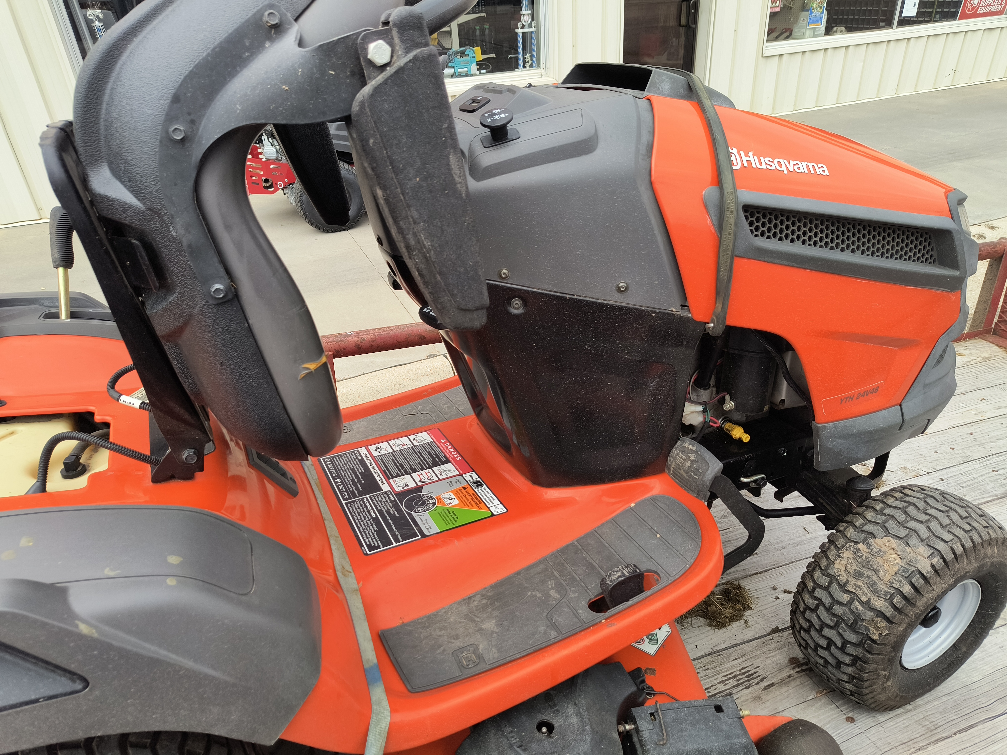 2020 Husqvarna YTH24V48 Lawn Tractor