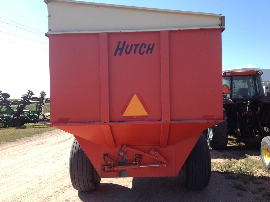 Hutchinson 400 Grain Cart