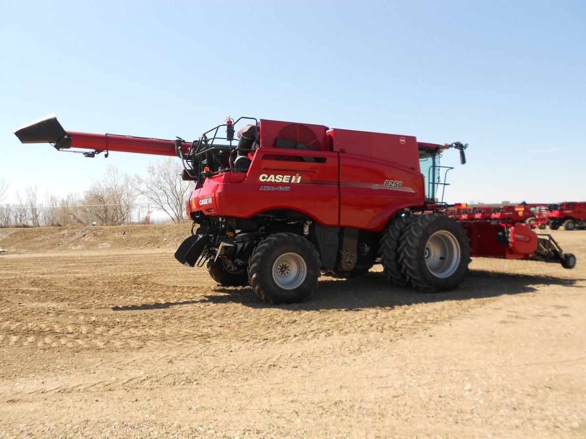 2021 Case 8250 Combine