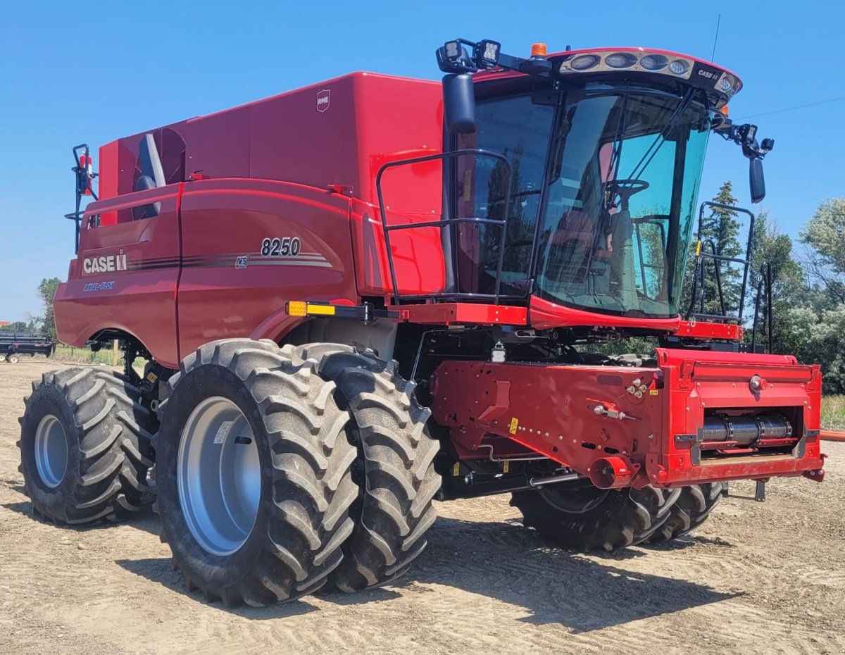 2021 Case 8250 Combine