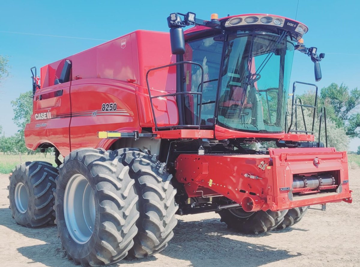 2021 Case 8250 Combine