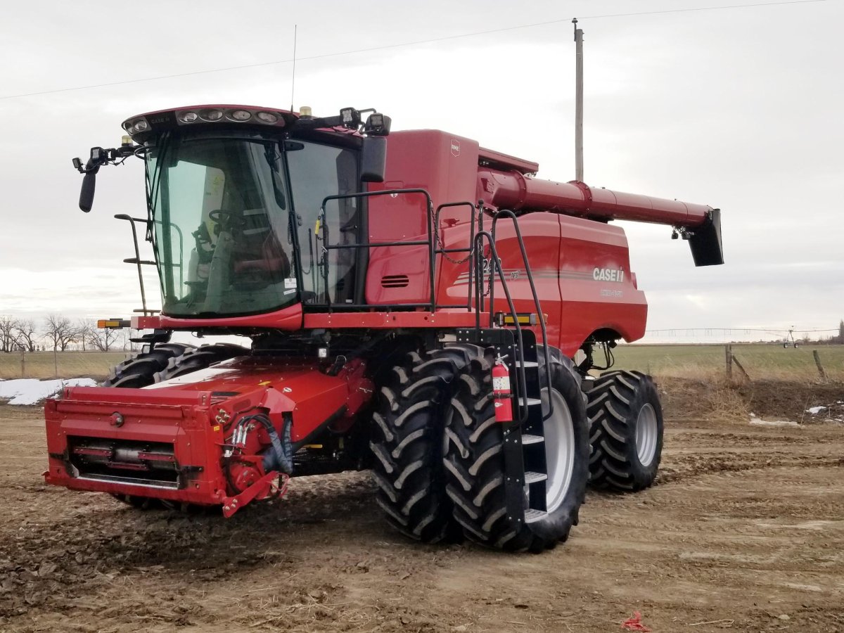 2019 Case 8250 Combine