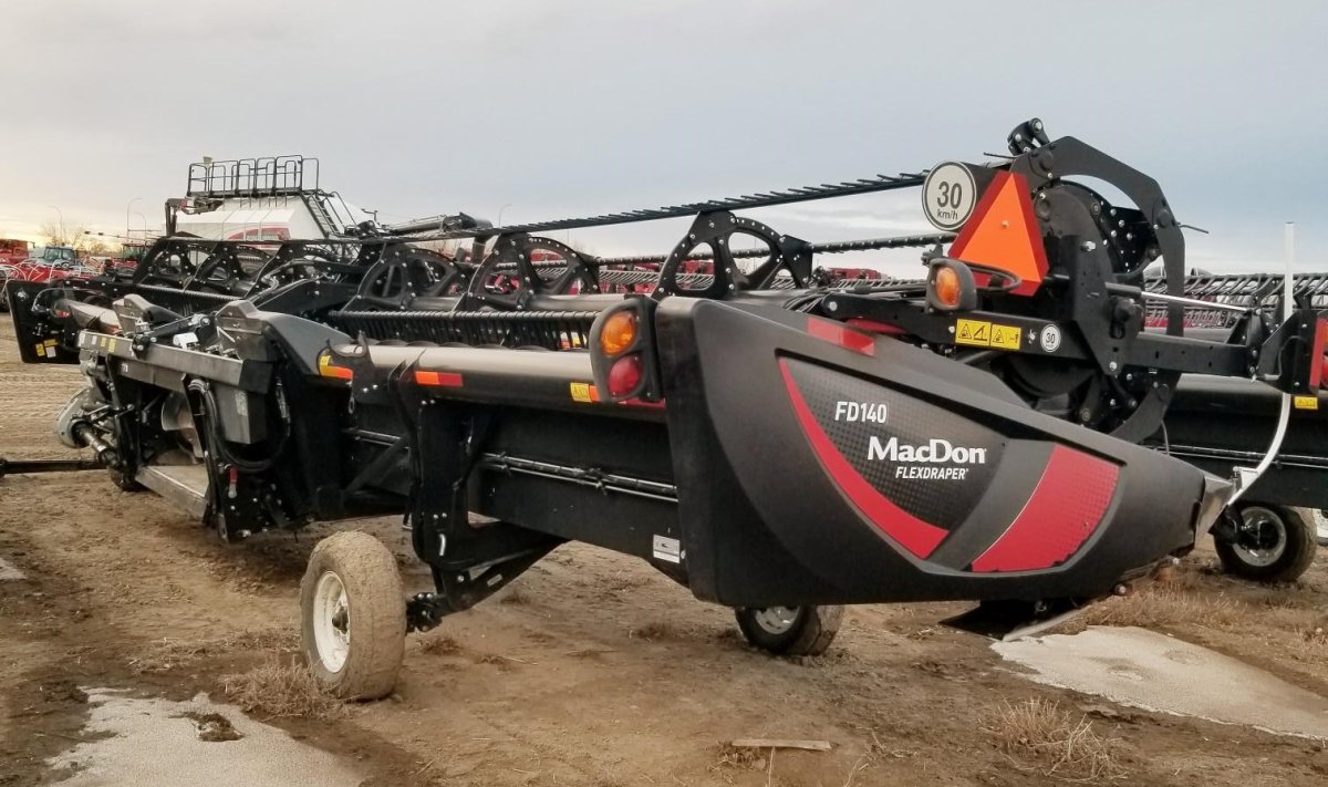 2021 MacDon FD140 Header Combine