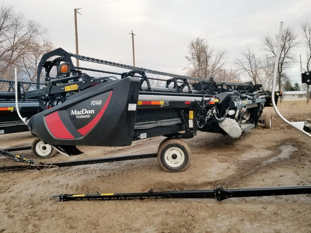 2021 MacDon FD140 Header Combine