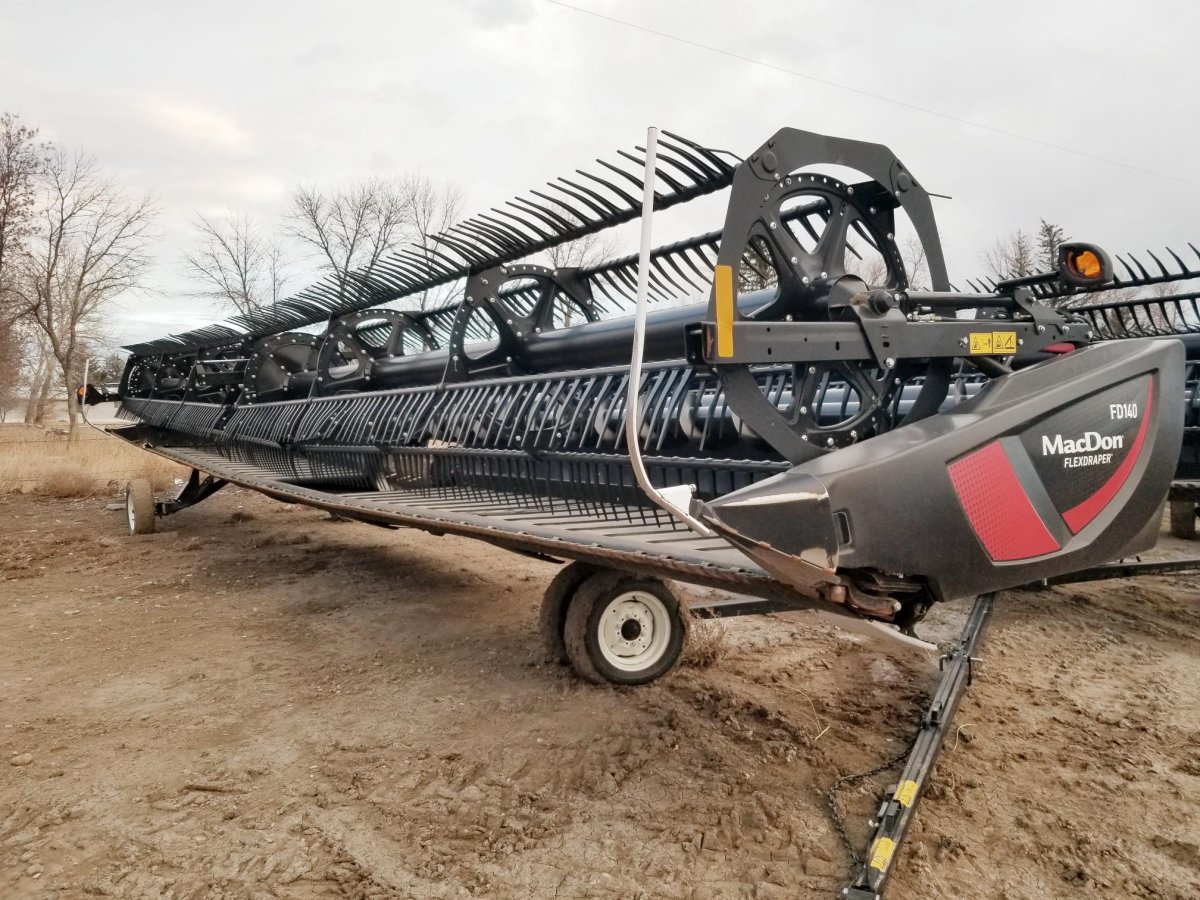 2021 MacDon FD140 Header Combine